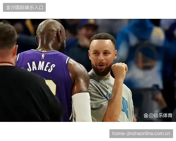 NBA残酷与激情：库里16分+10篮板+10助攻，勇士“残阵碾压”湖人！
